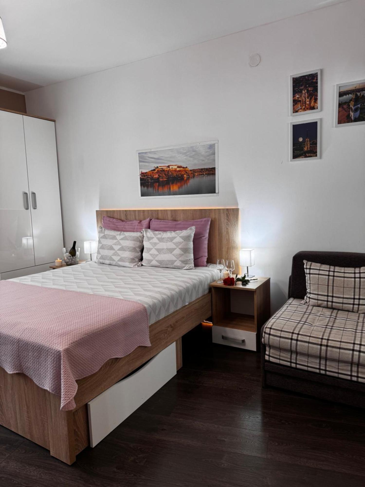 Post Apartmani A-1 Novi Sad Eksteriør billede